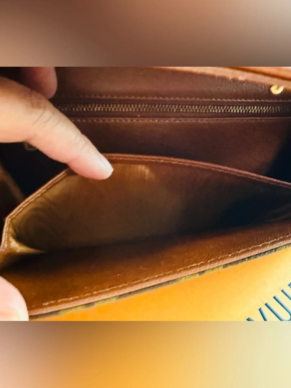 Louis Vuitton Vintage Monogram Pochette Dame 26 Clutch |New Hardware + GoldChain - Picture 10 of 15